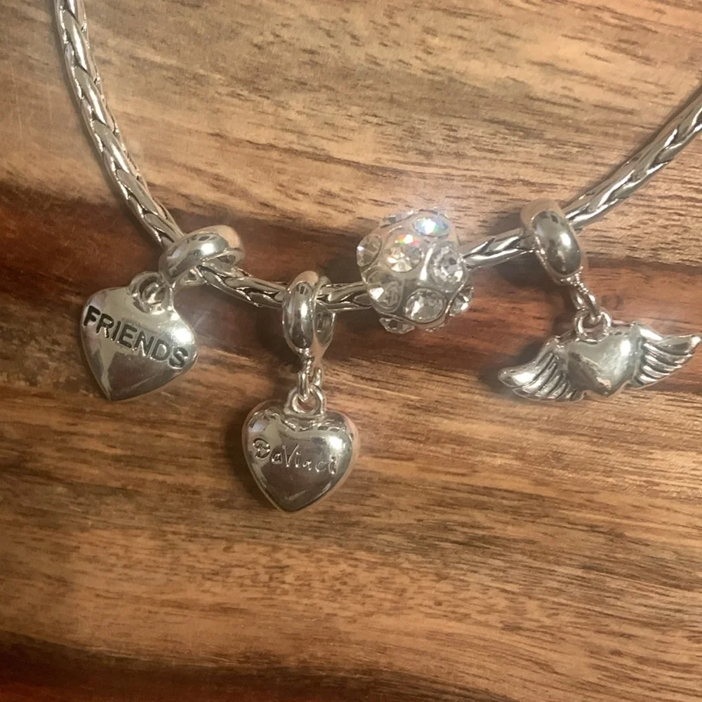 NWOT DaVinci Silver Charm Bracelet with Four Charms - Picture 11 of 14